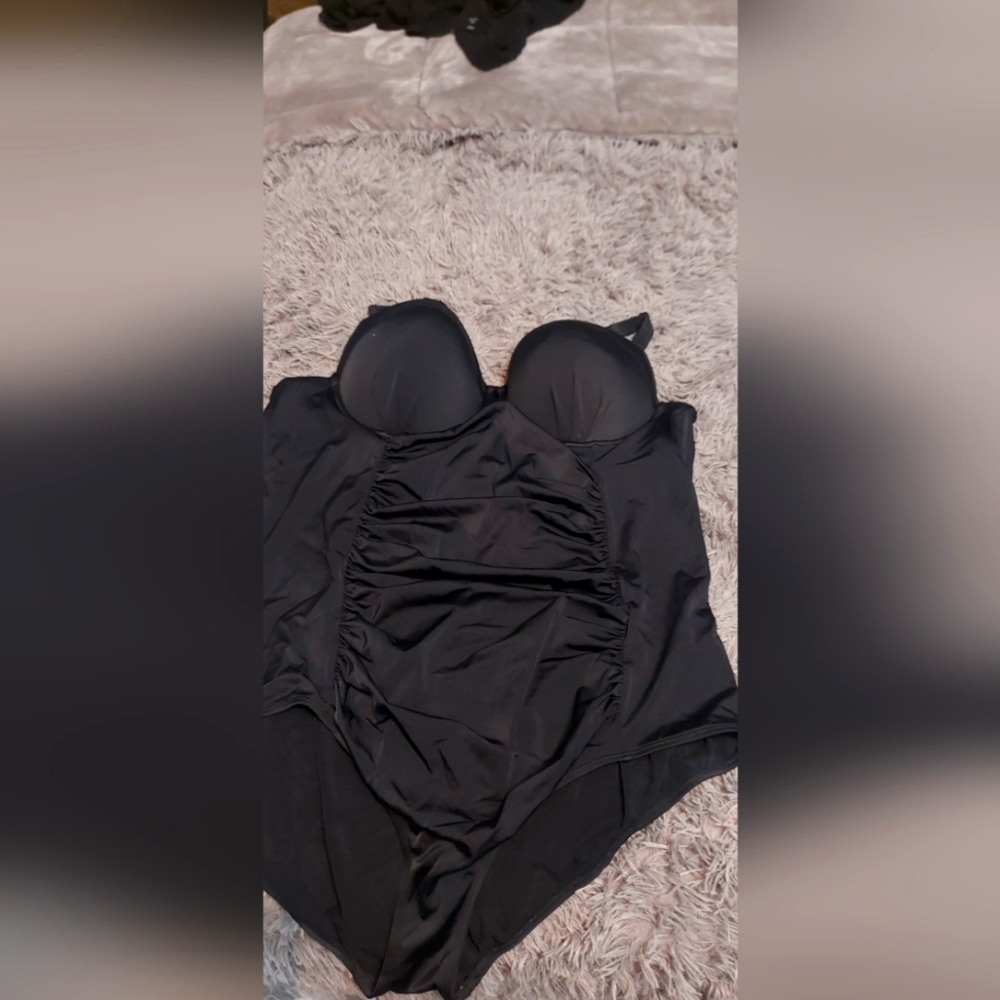 One Peice Bathing Suit underwire cup